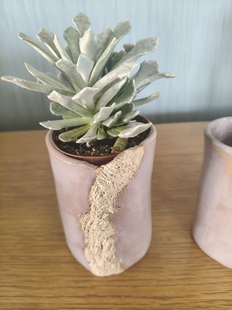 Bloempot roze keramiek