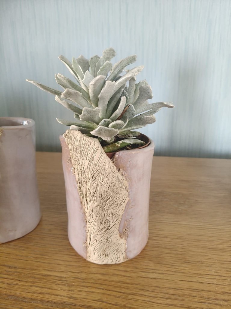 Bloempot roze keramiek