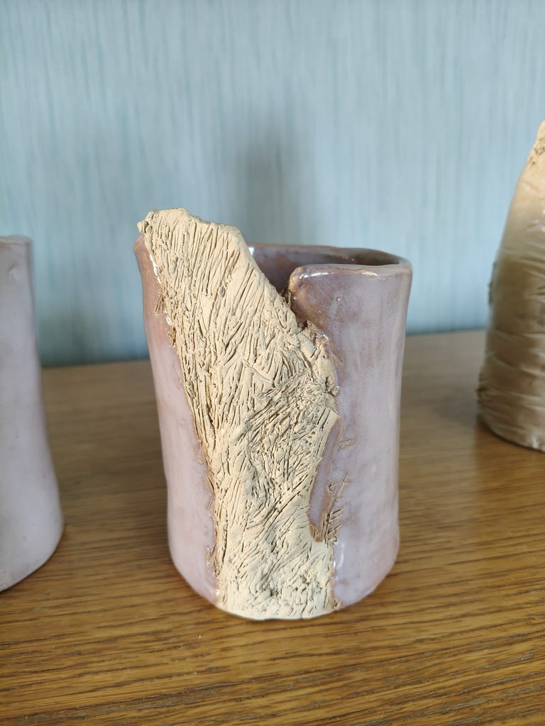 Bloempot roze keramiek